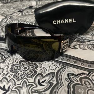 Chanel hard to find good condition sunglasses